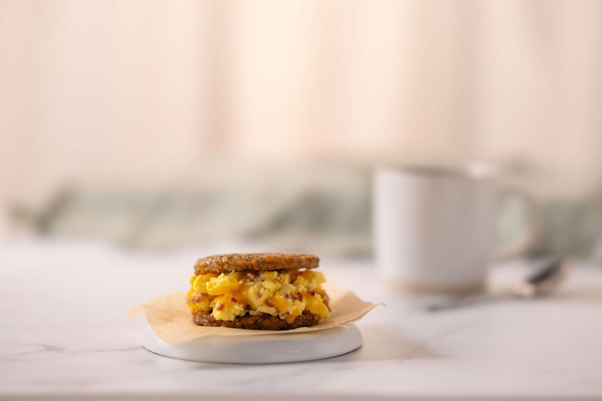 Drury Inn & Suites メリディアン エクステリア 写真